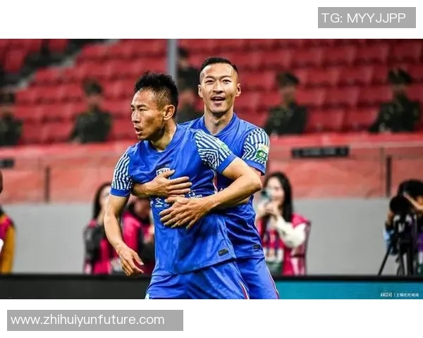 东体：阿苏埃最快16日回来上海，陈晋一最早19日归队